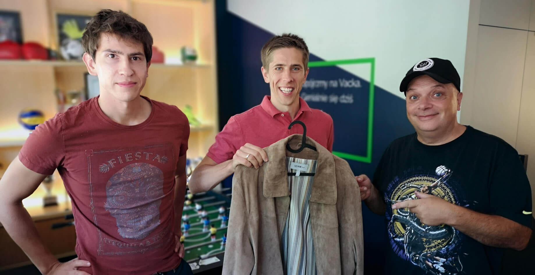 Krzysztof skibas jacket bought for more than pln 13 000 during fashion with heart auction