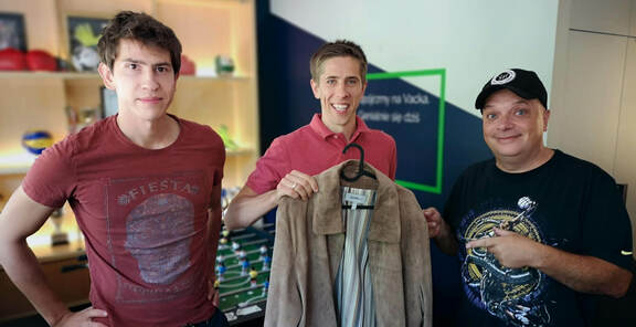 Krzysztof skibas jacket bought for more than pln 13 000 during fashion with heart auction